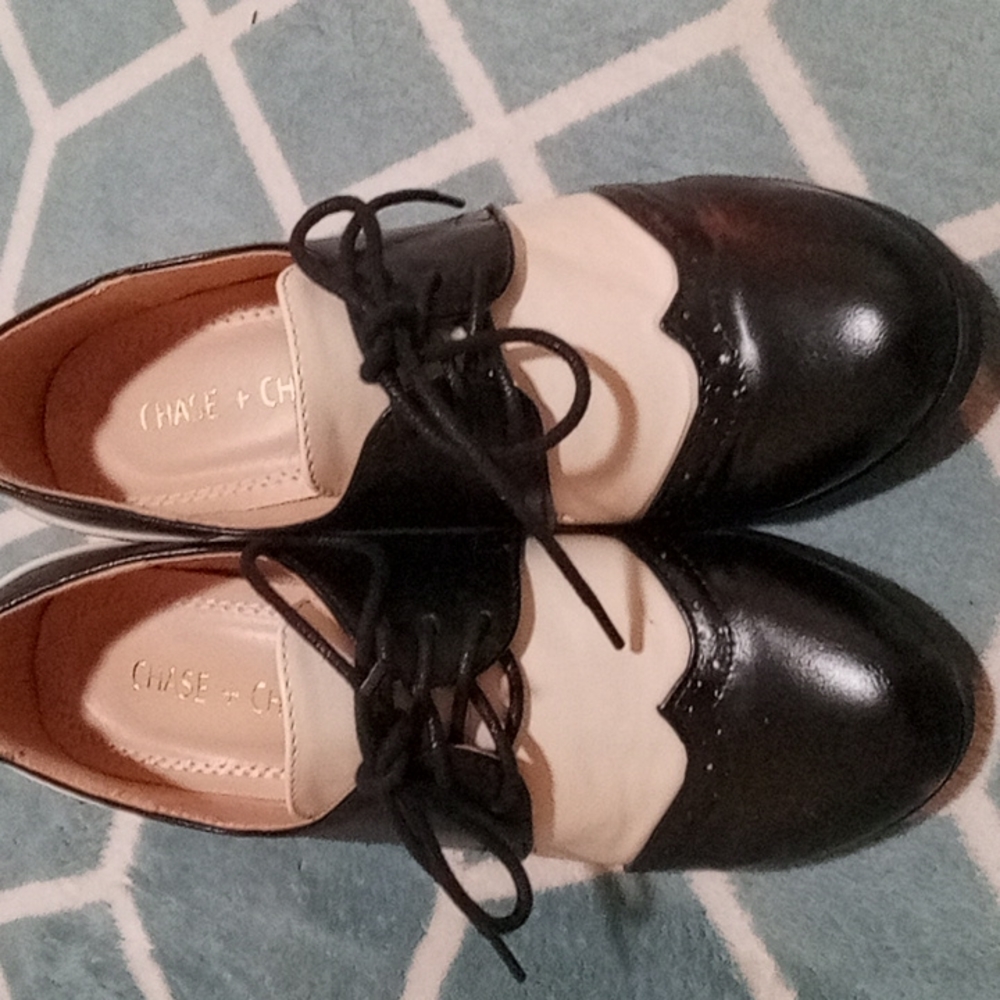 Chase & Chloe Dora-5 Two Tone Lace Up Low Heel Women's Oxford size 7